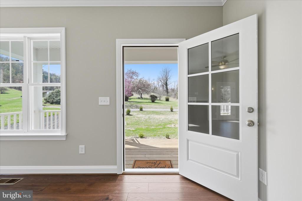 11 SCENIC LN, FLINT HILL, Virginia, 2 Bedrooms Bedrooms, ,2 BathroomsBathrooms,Residential,11 SCENIC LN,VARP2002568 MLS # VARP2002568 11 SCENIC LN, FLINT HILL, Virginia, 2 Bedrooms Bedrooms, ,2 BathroomsBathrooms,Residential,11 SCENIC LN,VARP2002568 MLS # VARP2002568