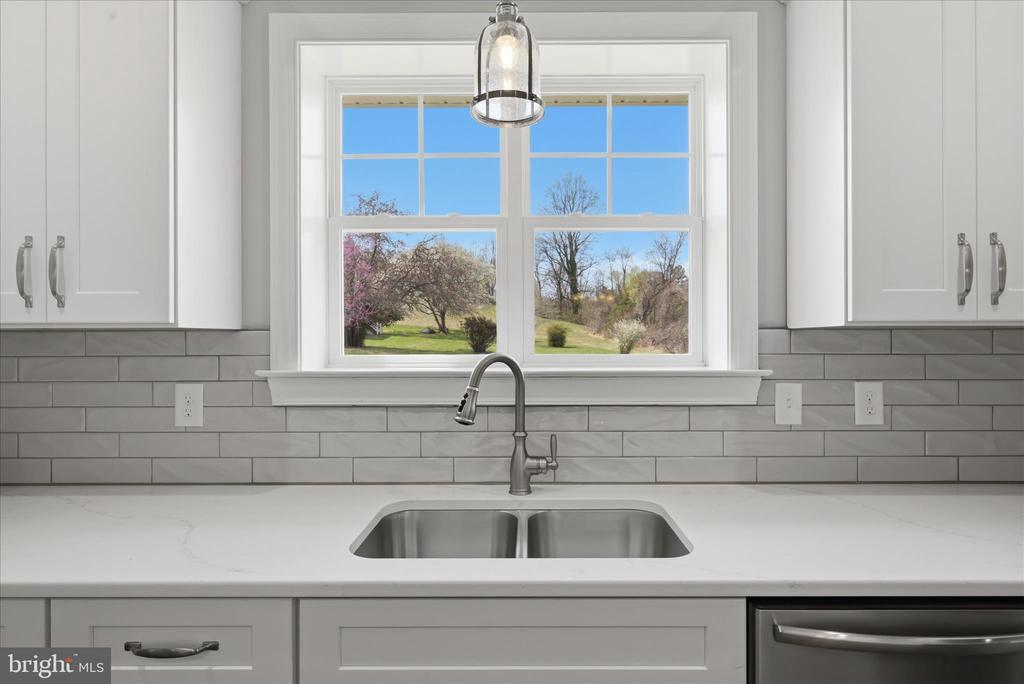 11 SCENIC LN, FLINT HILL, Virginia, 2 Bedrooms Bedrooms, ,2 BathroomsBathrooms,Residential,11 SCENIC LN,VARP2002568 MLS # VARP2002568 11 SCENIC LN, FLINT HILL, Virginia, 2 Bedrooms Bedrooms, ,2 BathroomsBathrooms,Residential,11 SCENIC LN,VARP2002568 MLS # VARP2002568