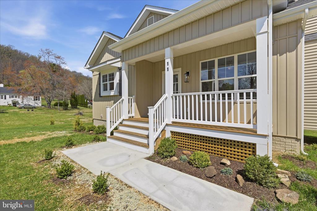 11 SCENIC LN, FLINT HILL, Virginia, 2 Bedrooms Bedrooms, ,2 BathroomsBathrooms,Residential,11 SCENIC LN,VARP2002568 MLS # VARP2002568 11 SCENIC LN, FLINT HILL, Virginia, 2 Bedrooms Bedrooms, ,2 BathroomsBathrooms,Residential,11 SCENIC LN,VARP2002568 MLS # VARP2002568