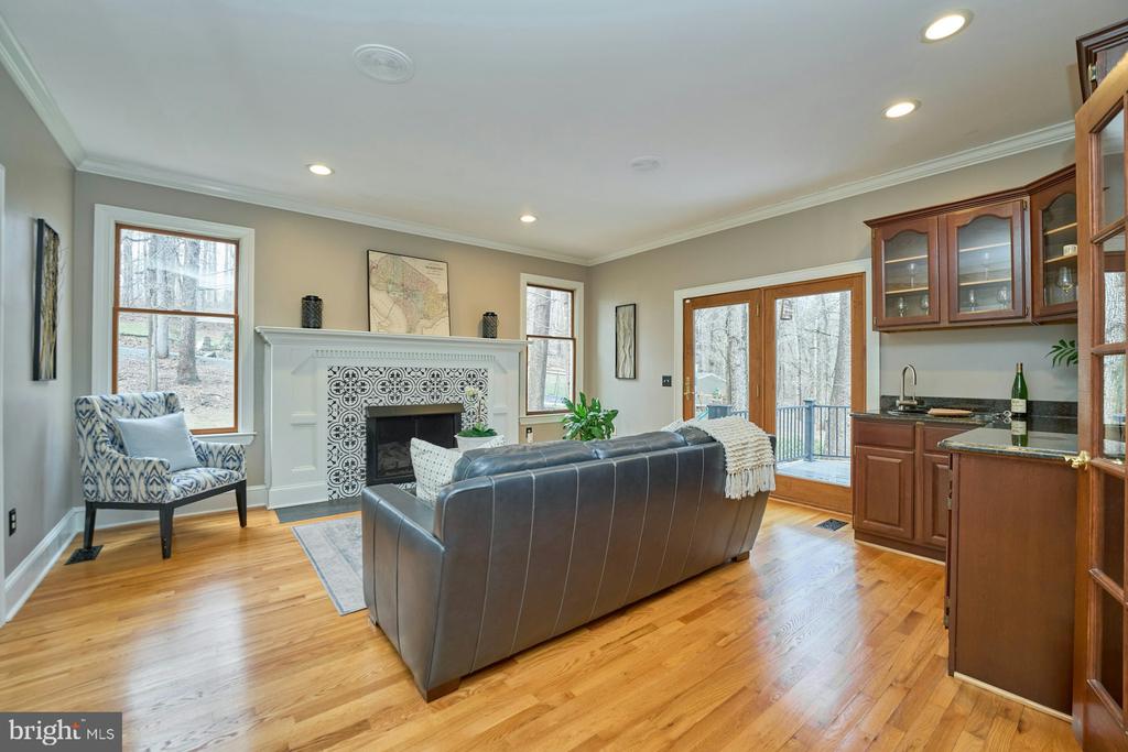 5828 HUNTON WOOD DR, BROAD RUN, Virginia, 4 Bedrooms Bedrooms, ,4 BathroomsBathrooms,Residential,5828 HUNTON WOOD DR,VAFQ2021454 MLS # VAFQ2021454