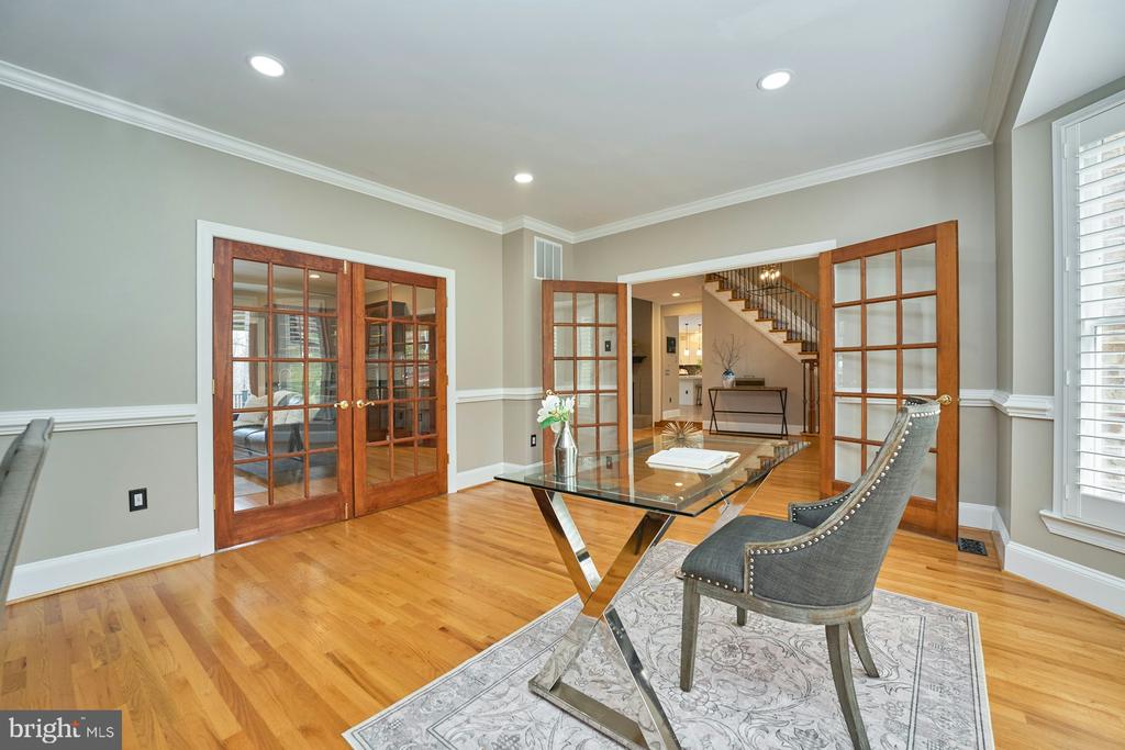 5828 HUNTON WOOD DR, BROAD RUN, Virginia, 4 Bedrooms Bedrooms, ,4 BathroomsBathrooms,Residential,5828 HUNTON WOOD DR,VAFQ2021454 MLS # VAFQ2021454