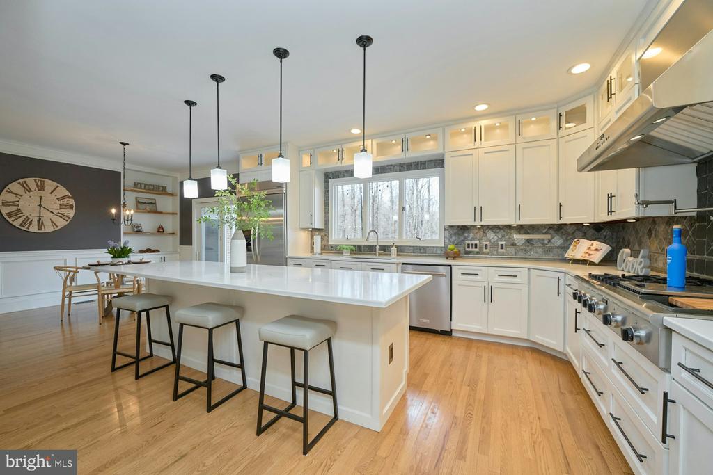 5828 HUNTON WOOD DR, BROAD RUN, Virginia, 4 Bedrooms Bedrooms, ,4 BathroomsBathrooms,Residential,5828 HUNTON WOOD DR,VAFQ2021454 MLS # VAFQ2021454