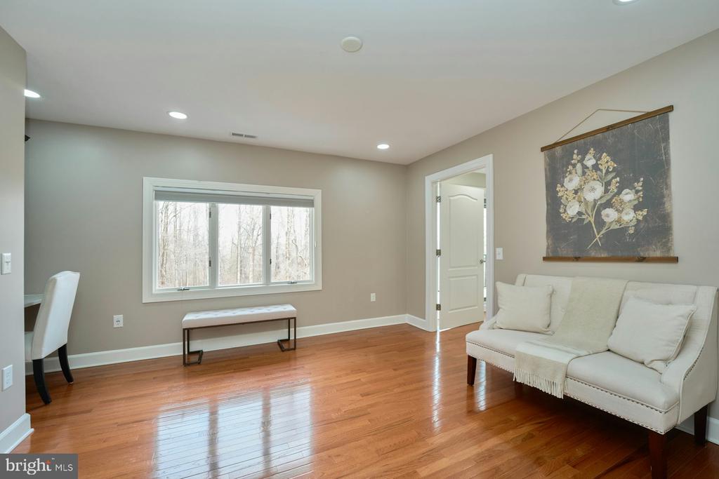 5828 HUNTON WOOD DR, BROAD RUN, Virginia, 4 Bedrooms Bedrooms, ,4 BathroomsBathrooms,Residential,5828 HUNTON WOOD DR,VAFQ2021454 MLS # VAFQ2021454