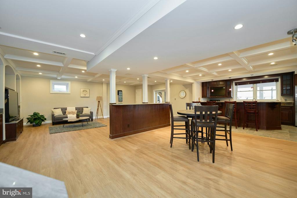 5828 HUNTON WOOD DR, BROAD RUN, Virginia, 4 Bedrooms Bedrooms, ,4 BathroomsBathrooms,Residential,5828 HUNTON WOOD DR,VAFQ2021454 MLS # VAFQ2021454