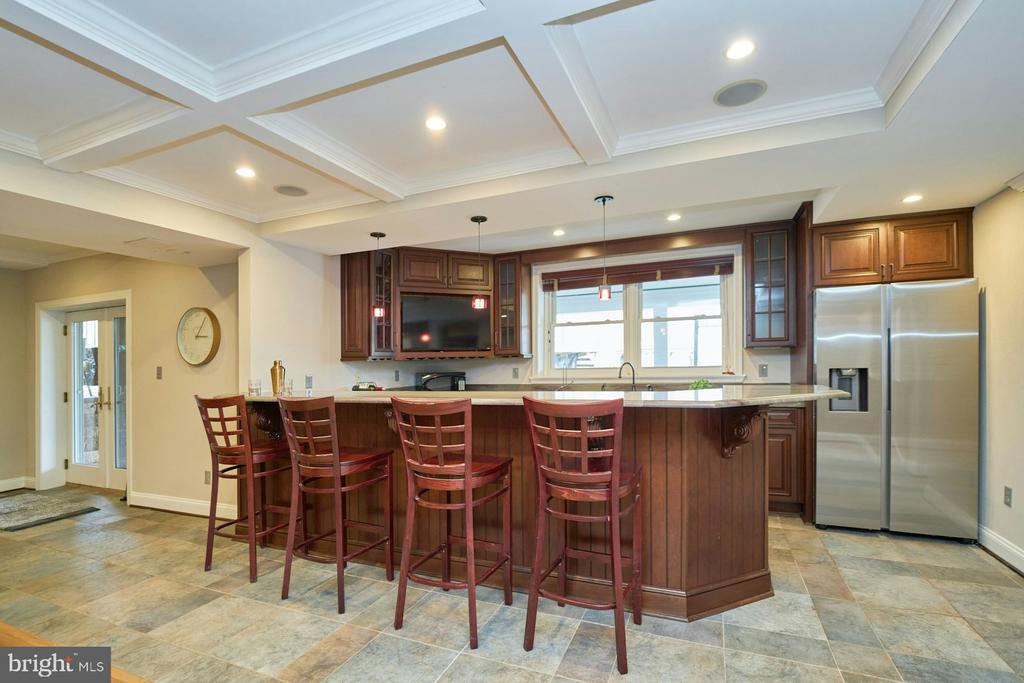 5828 HUNTON WOOD DR, BROAD RUN, Virginia, 4 Bedrooms Bedrooms, ,4 BathroomsBathrooms,Residential,5828 HUNTON WOOD DR,VAFQ2021454 MLS # VAFQ2021454