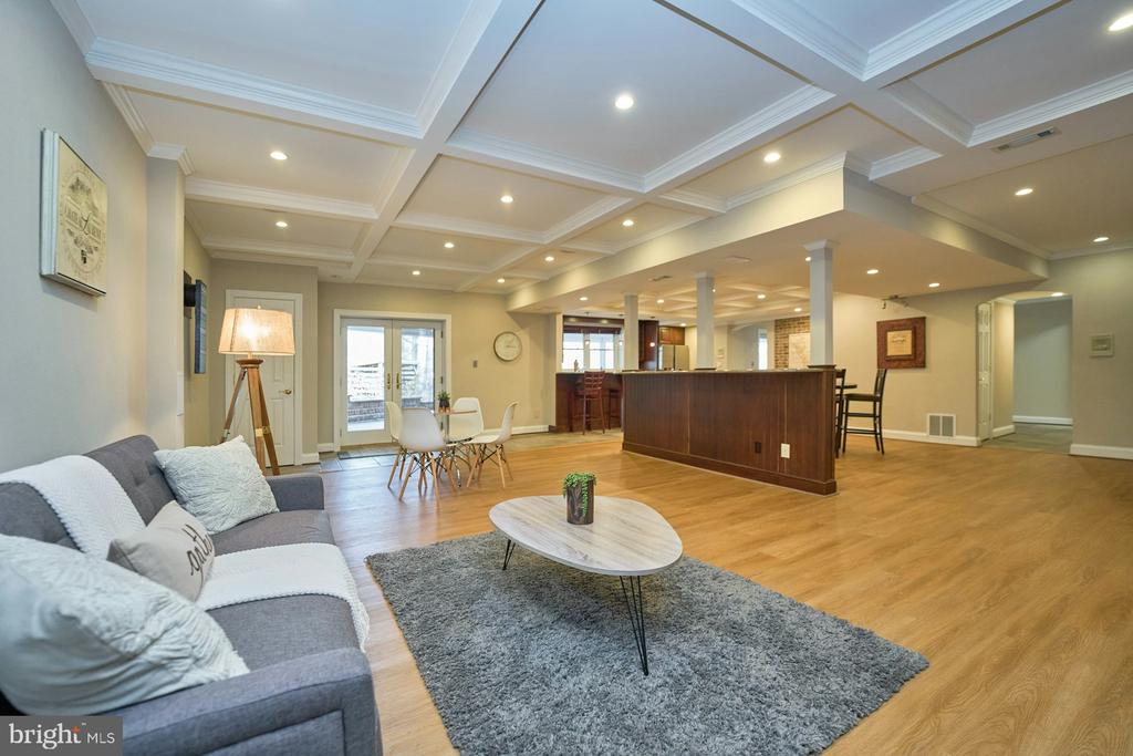 5828 HUNTON WOOD DR, BROAD RUN, Virginia, 4 Bedrooms Bedrooms, ,4 BathroomsBathrooms,Residential,5828 HUNTON WOOD DR,VAFQ2021454 MLS # VAFQ2021454