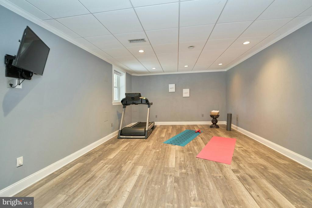 5828 HUNTON WOOD DR, BROAD RUN, Virginia, 4 Bedrooms Bedrooms, ,4 BathroomsBathrooms,Residential,5828 HUNTON WOOD DR,VAFQ2021454 MLS # VAFQ2021454