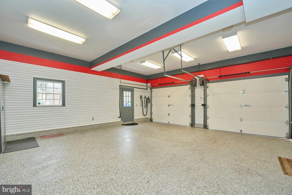 5828 HUNTON WOOD DR, BROAD RUN, Virginia, 4 Bedrooms Bedrooms, ,4 BathroomsBathrooms,Residential,5828 HUNTON WOOD DR,VAFQ2021454 MLS # VAFQ2021454