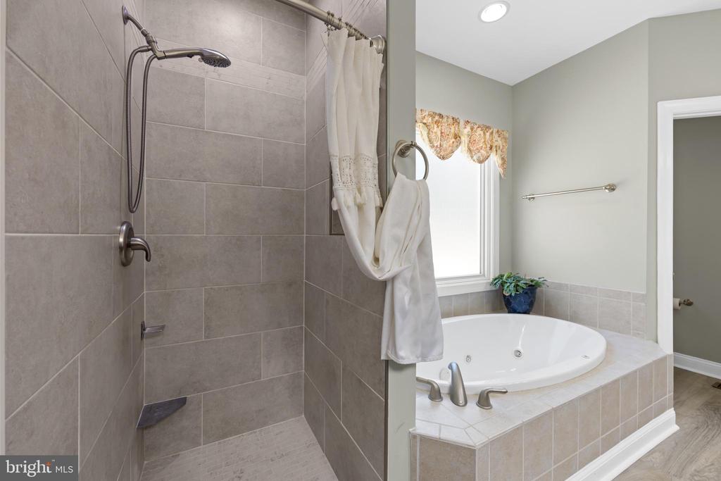 286 LEWIS DR, RUCKERSVILLE, Virginia 22968, 3 Bedrooms Bedrooms, ,3 BathroomsBathrooms,Residential,286 LEWIS DR,VAGR2000834 MLS # VAGR2000834