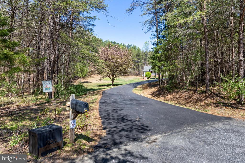 286 LEWIS DR, RUCKERSVILLE, Virginia 22968, 3 Bedrooms Bedrooms, ,3 BathroomsBathrooms,Residential,286 LEWIS DR,VAGR2000834 MLS # VAGR2000834