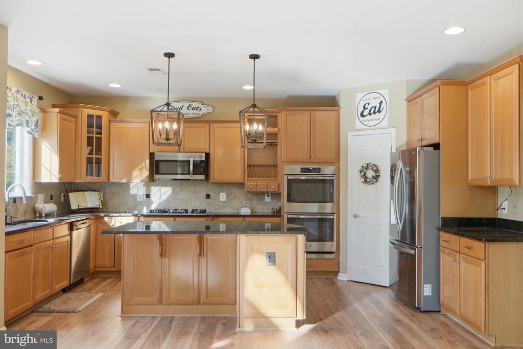 6925 MILL VALLEY DR, WARRENTON, Virginia, 4 Bedrooms Bedrooms, ,3 BathroomsBathrooms,Residential,6925 MILL VALLEY DR,VAFQ2021458 MLS # VAFQ2021458