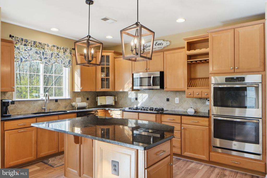 6925 MILL VALLEY DR, WARRENTON, Virginia, 4 Bedrooms Bedrooms, ,3 BathroomsBathrooms,Residential,6925 MILL VALLEY DR,VAFQ2021458 MLS # VAFQ2021458