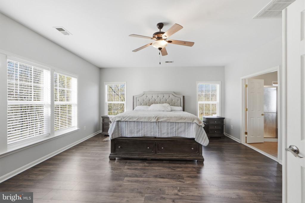 6925 MILL VALLEY DR, WARRENTON, Virginia, 4 Bedrooms Bedrooms, ,3 BathroomsBathrooms,Residential,6925 MILL VALLEY DR,VAFQ2021458 MLS # VAFQ2021458