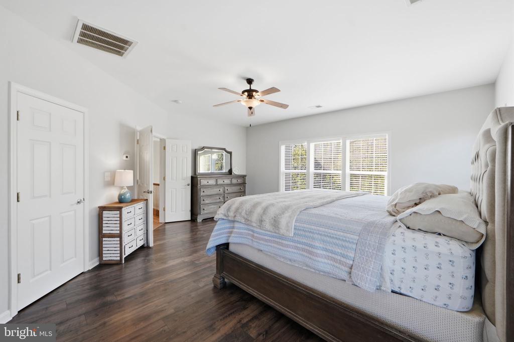 6925 MILL VALLEY DR, WARRENTON, Virginia, 4 Bedrooms Bedrooms, ,3 BathroomsBathrooms,Residential,6925 MILL VALLEY DR,VAFQ2021458 MLS # VAFQ2021458