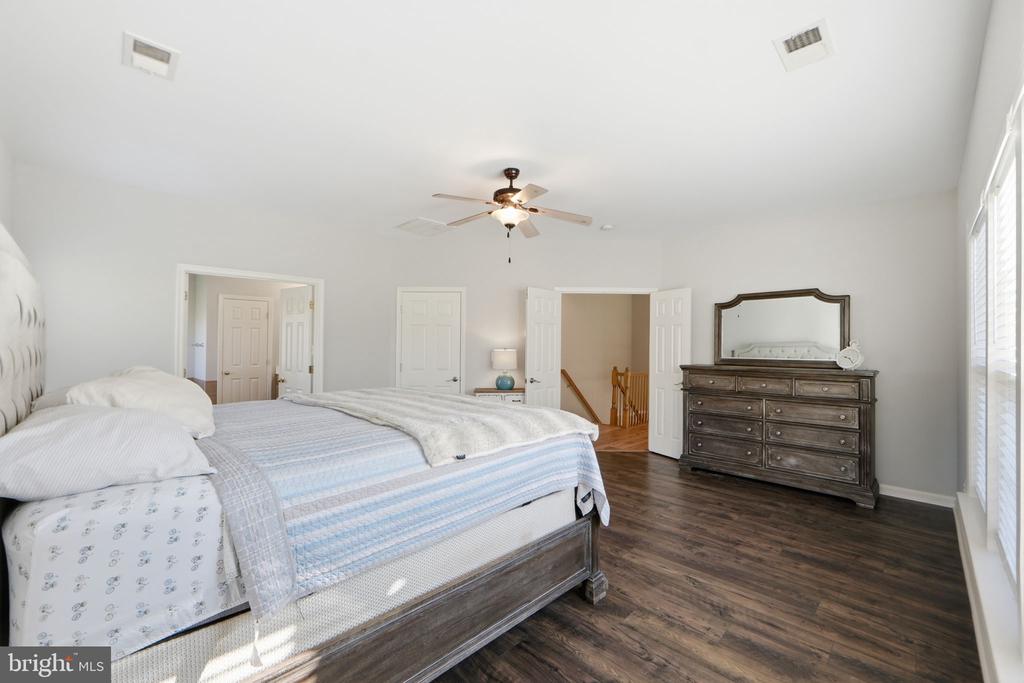 6925 MILL VALLEY DR, WARRENTON, Virginia, 4 Bedrooms Bedrooms, ,3 BathroomsBathrooms,Residential,6925 MILL VALLEY DR,VAFQ2021458 MLS # VAFQ2021458