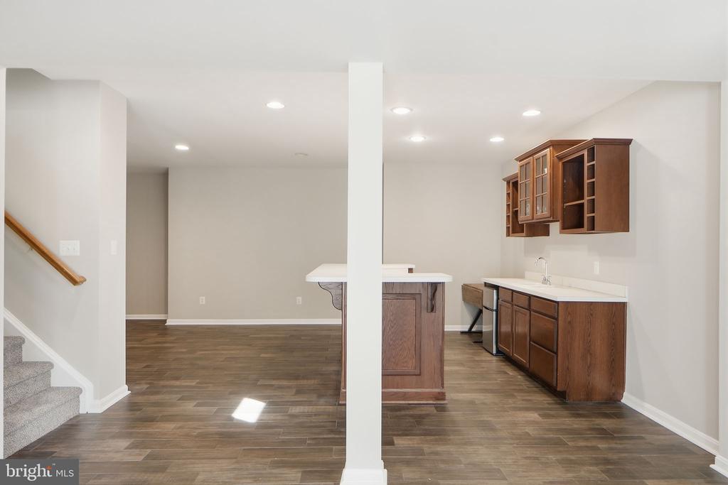 6925 MILL VALLEY DR, WARRENTON, Virginia, 4 Bedrooms Bedrooms, ,3 BathroomsBathrooms,Residential,6925 MILL VALLEY DR,VAFQ2021458 MLS # VAFQ2021458