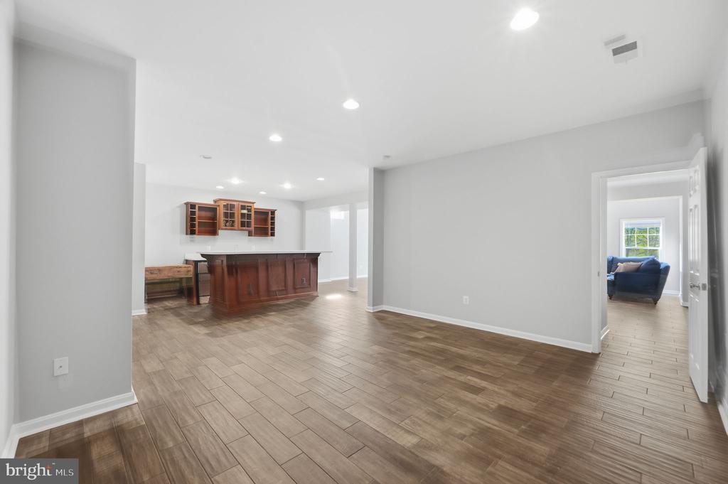 6925 MILL VALLEY DR, WARRENTON, Virginia, 4 Bedrooms Bedrooms, ,3 BathroomsBathrooms,Residential,6925 MILL VALLEY DR,VAFQ2021458 MLS # VAFQ2021458