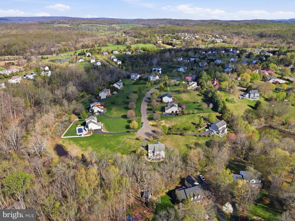 6925 MILL VALLEY DR, WARRENTON, Virginia, 4 Bedrooms Bedrooms, ,3 BathroomsBathrooms,Residential,6925 MILL VALLEY DR,VAFQ2021458 MLS # VAFQ2021458