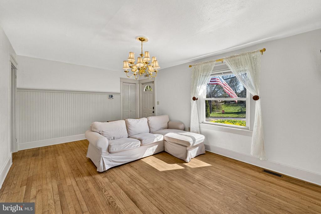 1314 S WEST ST, CULPEPER, Virginia 22701, 2 Bedrooms Bedrooms, ,1 BathroomBathrooms,Residential,1314 S WEST ST,VACU2013162 MLS # VACU2013162 1314 S WEST ST, CULPEPER, Virginia 22701, 2 Bedrooms Bedrooms, ,1 BathroomBathrooms,Residential,1314 S WEST ST,VACU2013162 MLS # VACU2013162