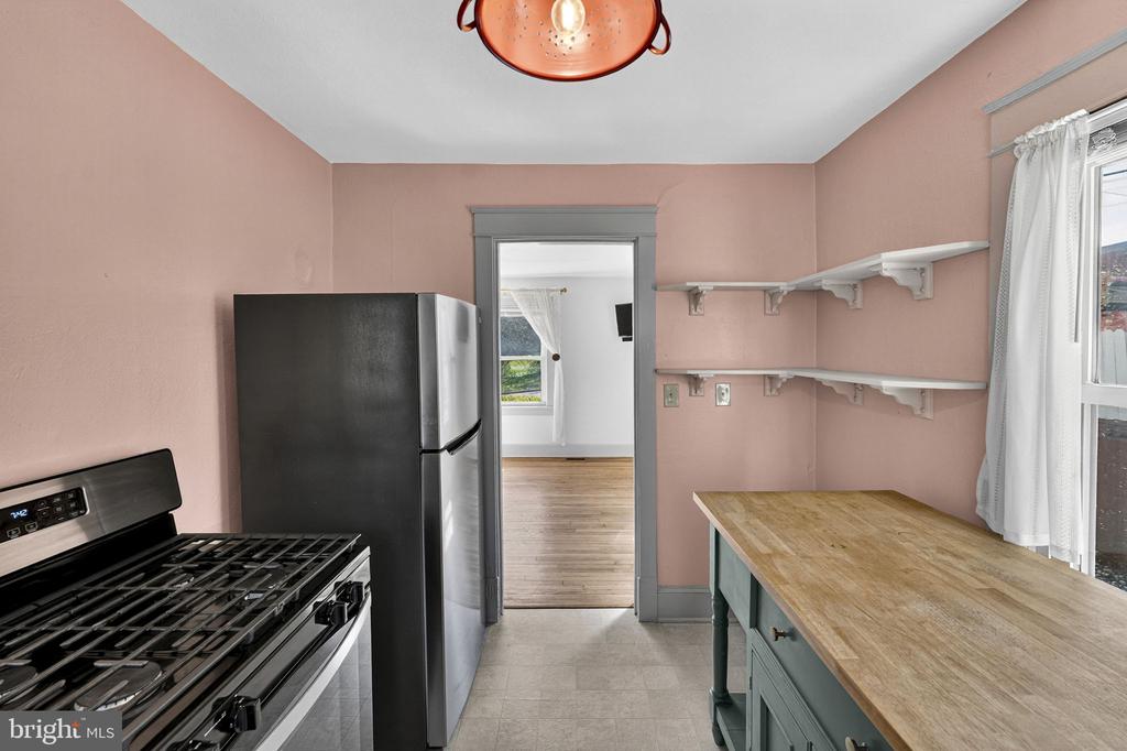 1314 S WEST ST, CULPEPER, Virginia 22701, 2 Bedrooms Bedrooms, ,1 BathroomBathrooms,Residential,1314 S WEST ST,VACU2013162 MLS # VACU2013162 1314 S WEST ST, CULPEPER, Virginia 22701, 2 Bedrooms Bedrooms, ,1 BathroomBathrooms,Residential,1314 S WEST ST,VACU2013162 MLS # VACU2013162