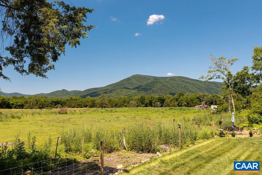 80 APPLE BLOSSOM CT, NELLYSFORD, Virginia 22958, 2 Bedrooms Bedrooms, ,2 BathroomsBathrooms,Residential,80 APPLE BLOSSOM CT,674972 MLS # 674972