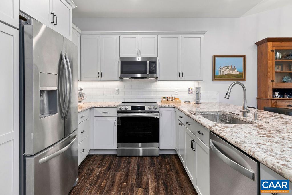 80 APPLE BLOSSOM CT, NELLYSFORD, Virginia 22958, 2 Bedrooms Bedrooms, ,2 BathroomsBathrooms,Residential,80 APPLE BLOSSOM CT,674972 MLS # 674972