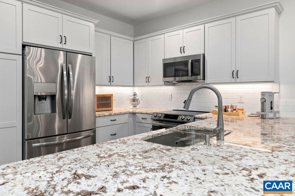 80 APPLE BLOSSOM CT, NELLYSFORD, Virginia 22958, 2 Bedrooms Bedrooms, ,2 BathroomsBathrooms,Residential,80 APPLE BLOSSOM CT,674972 MLS # 674972