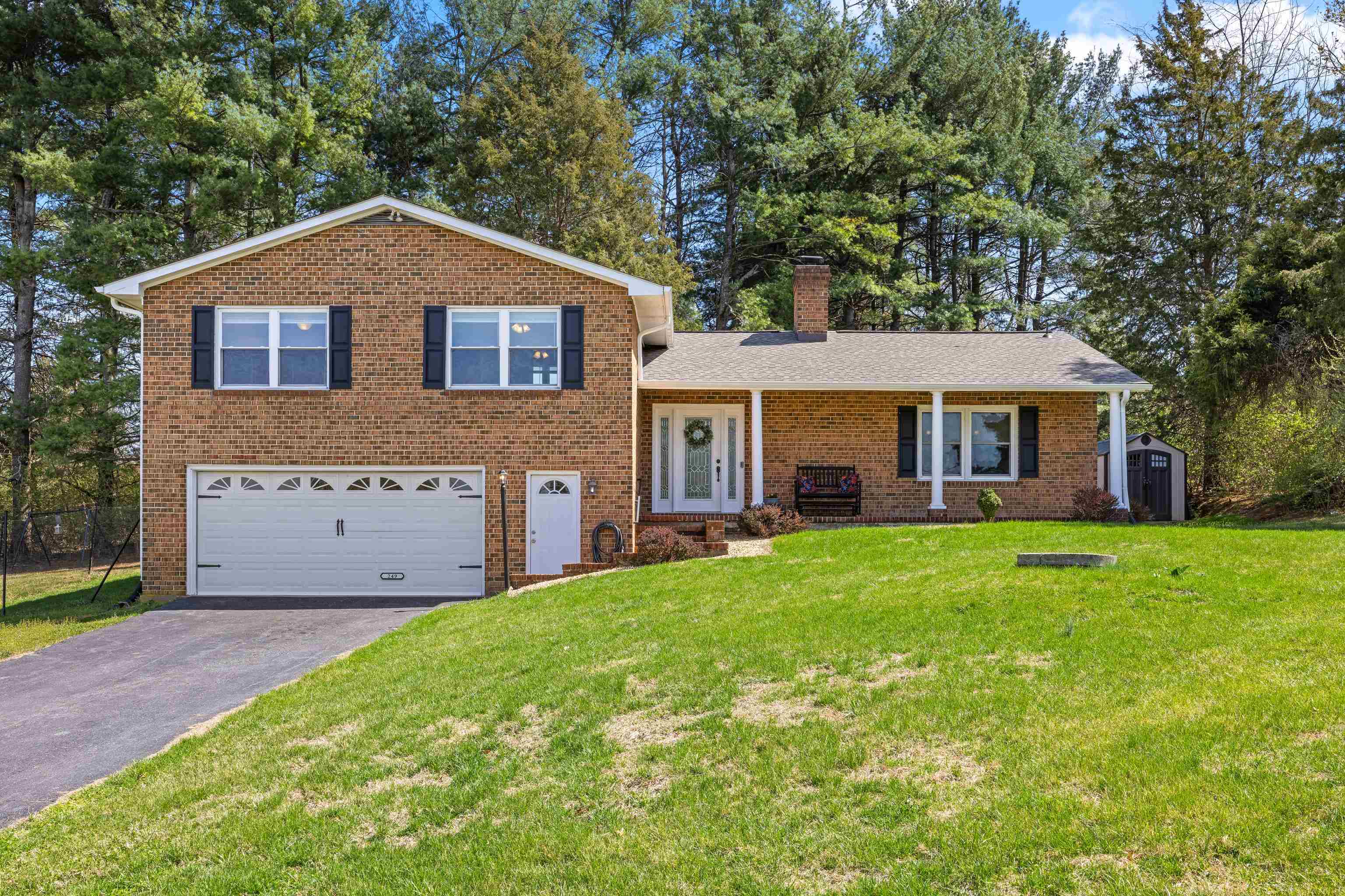 249 CATTLE SCALES RD, WAYNESBORO, Virginia 22980, 4 Bedrooms Bedrooms, ,2 BathroomsBathrooms,Residential,249 CATTLE SCALES RD,675002 MLS # 675002