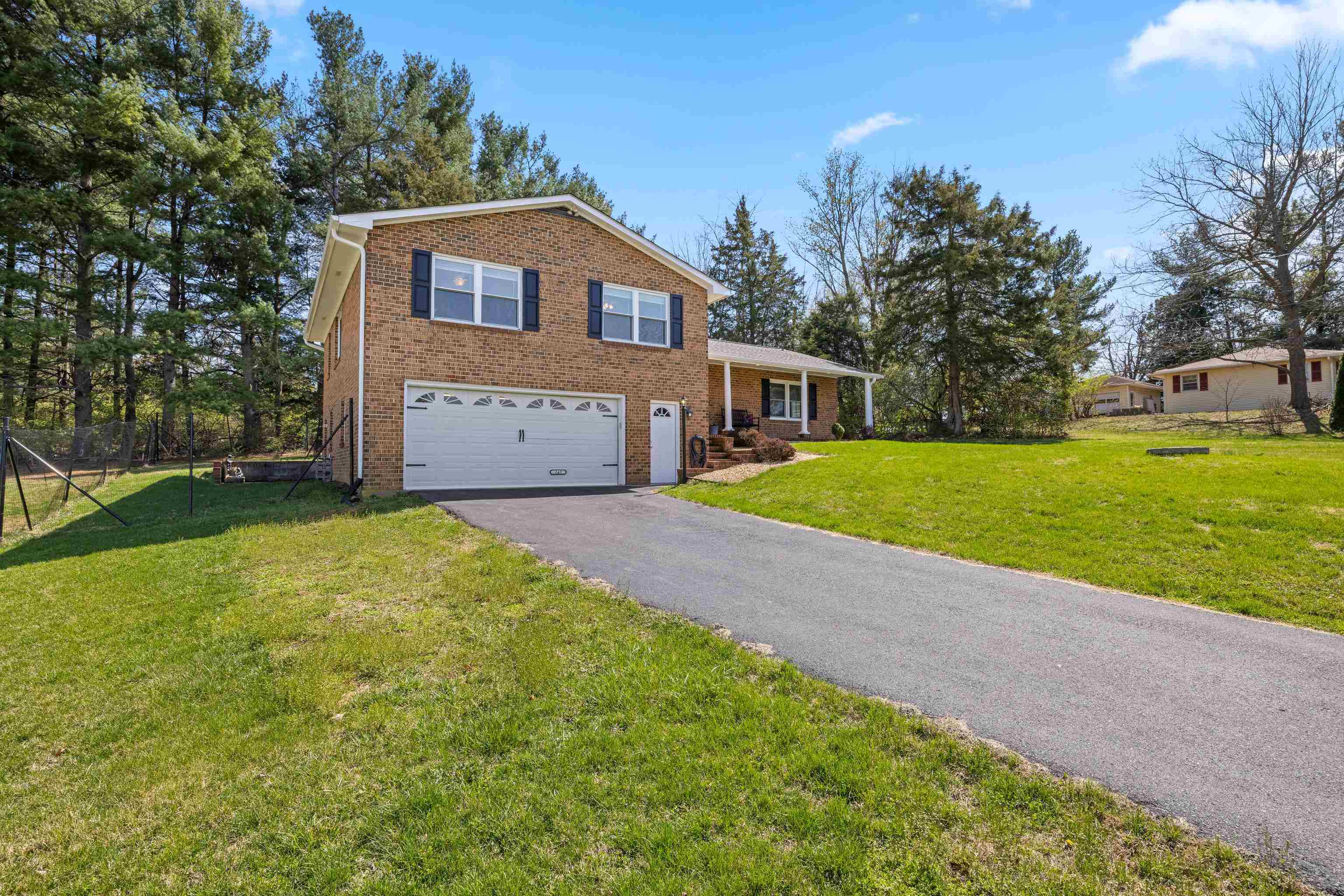 249 CATTLE SCALES RD, WAYNESBORO, Virginia 22980, 4 Bedrooms Bedrooms, ,2 BathroomsBathrooms,Residential,249 CATTLE SCALES RD,675002 MLS # 675002