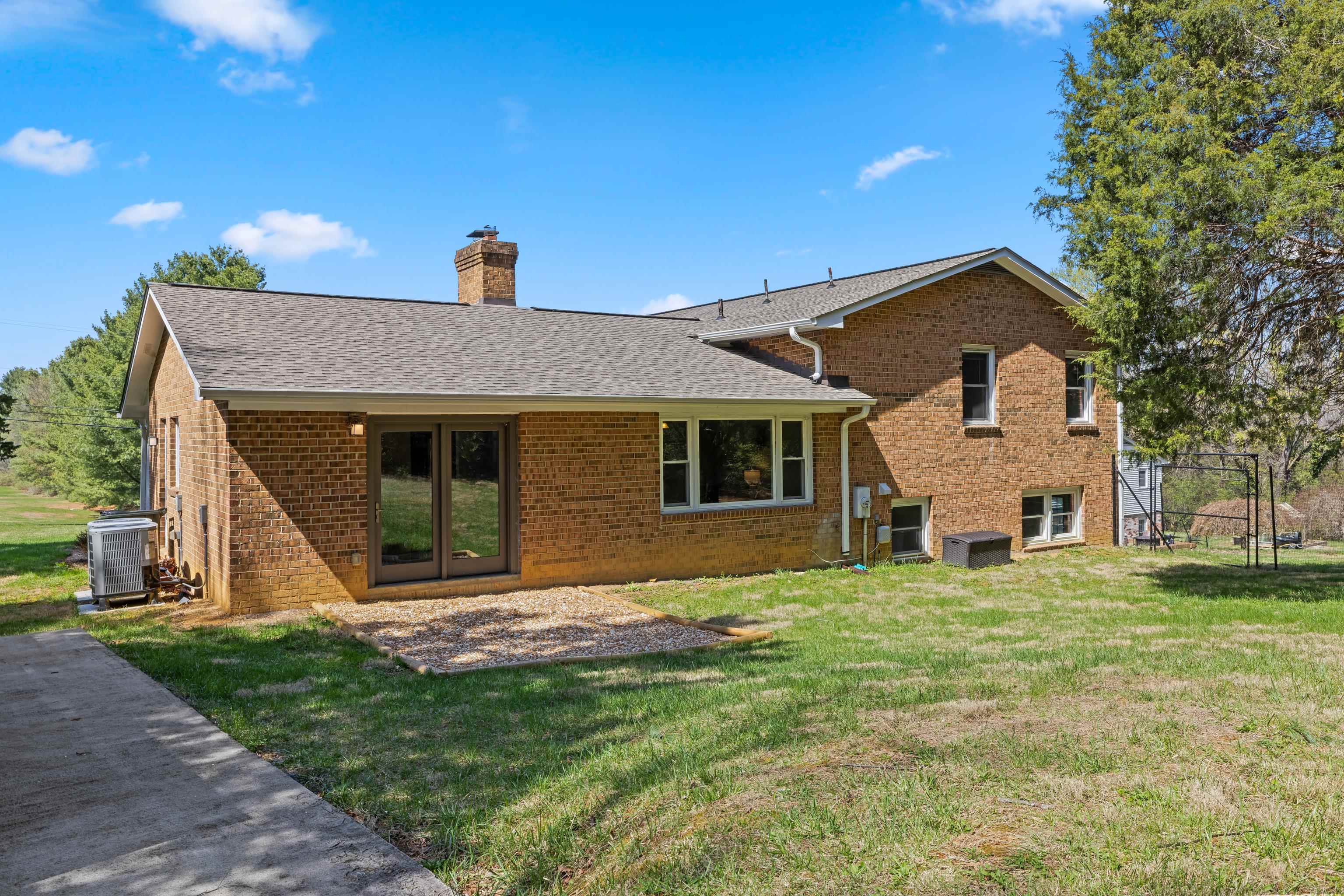 249 CATTLE SCALES RD, WAYNESBORO, Virginia 22980, 4 Bedrooms Bedrooms, ,2 BathroomsBathrooms,Residential,249 CATTLE SCALES RD,675002 MLS # 675002