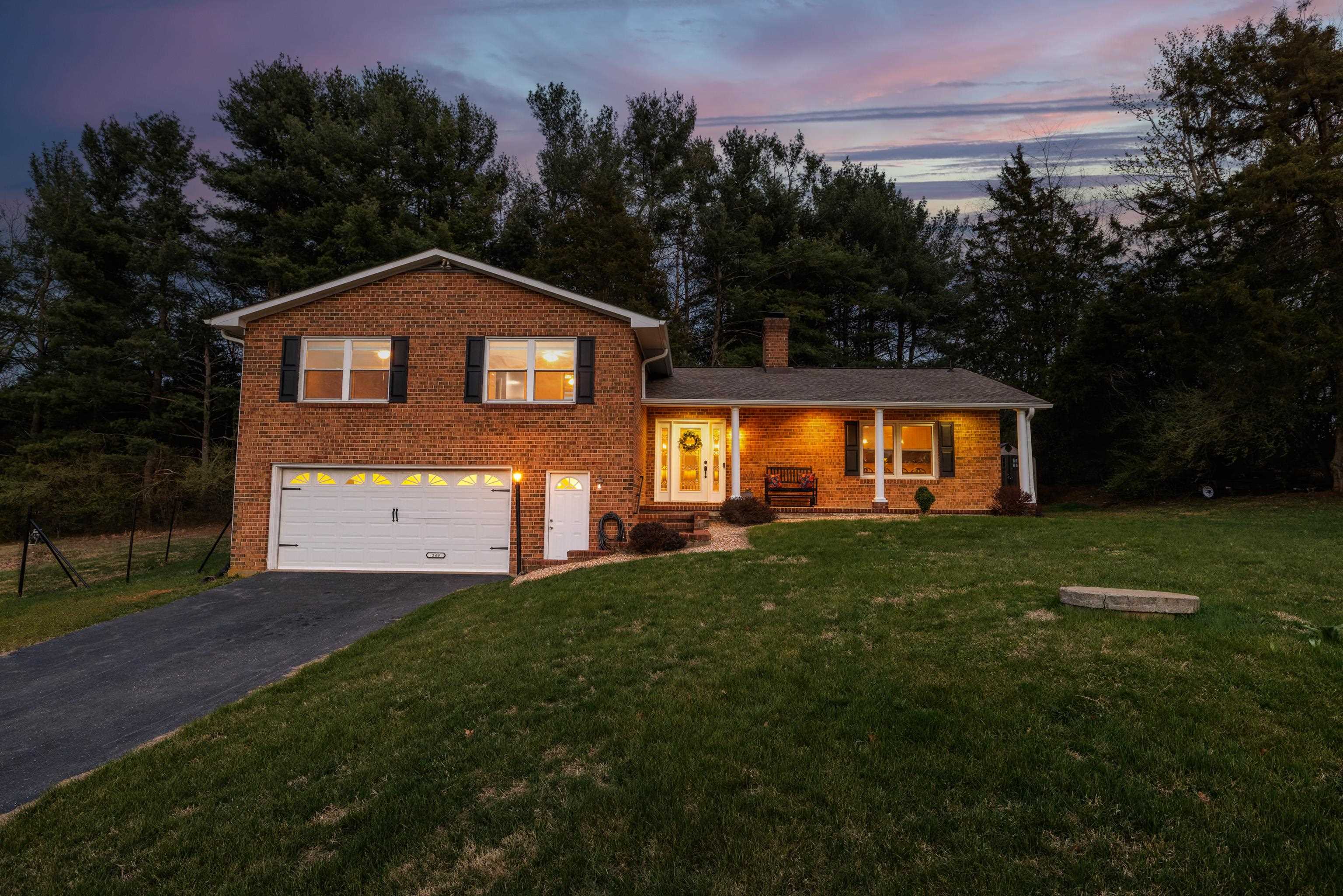 249 CATTLE SCALES RD, WAYNESBORO, Virginia 22980, 4 Bedrooms Bedrooms, ,2 BathroomsBathrooms,Residential,249 CATTLE SCALES RD,675002 MLS # 675002