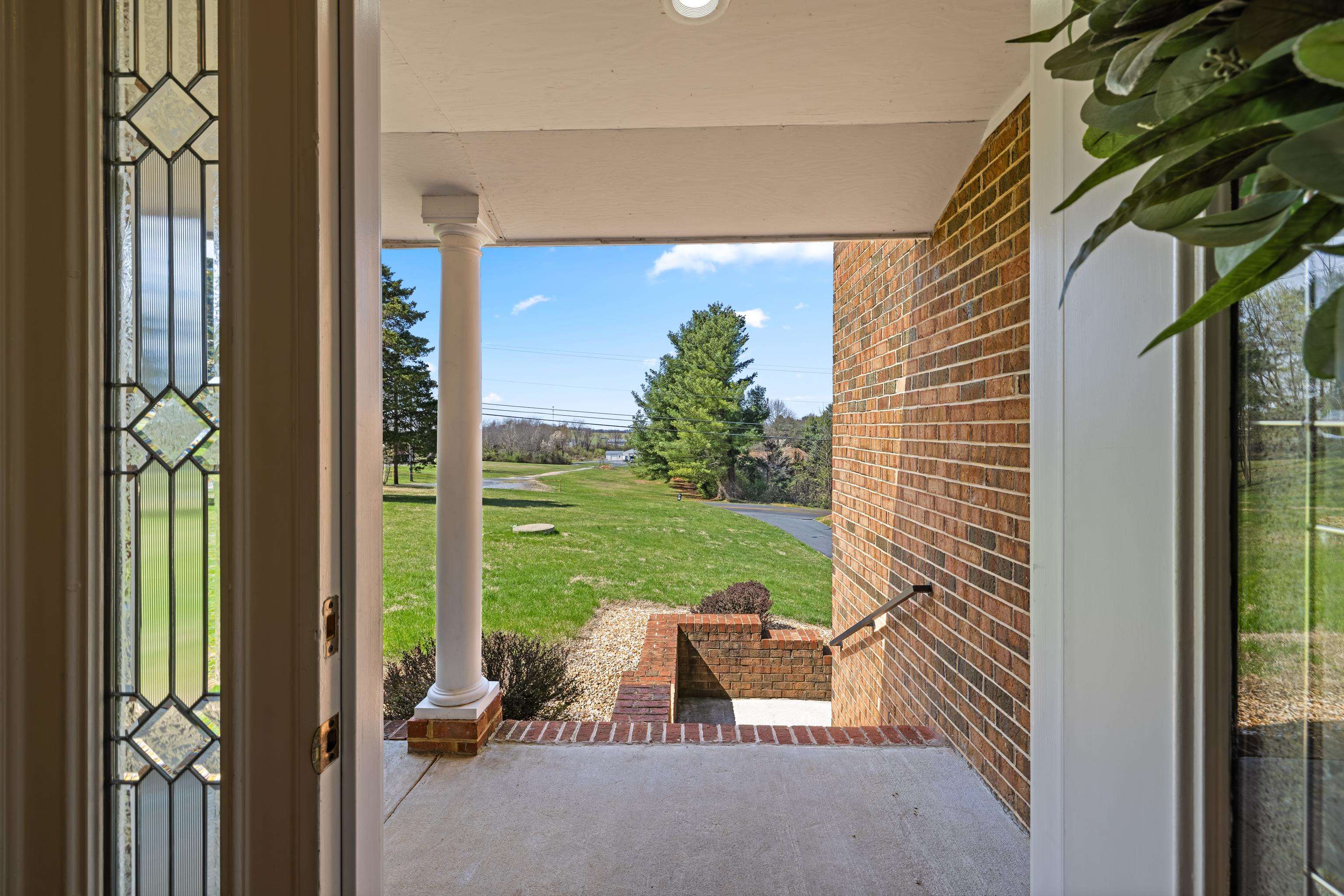 249 CATTLE SCALES RD, WAYNESBORO, Virginia 22980, 4 Bedrooms Bedrooms, ,2 BathroomsBathrooms,Residential,249 CATTLE SCALES RD,675002 MLS # 675002