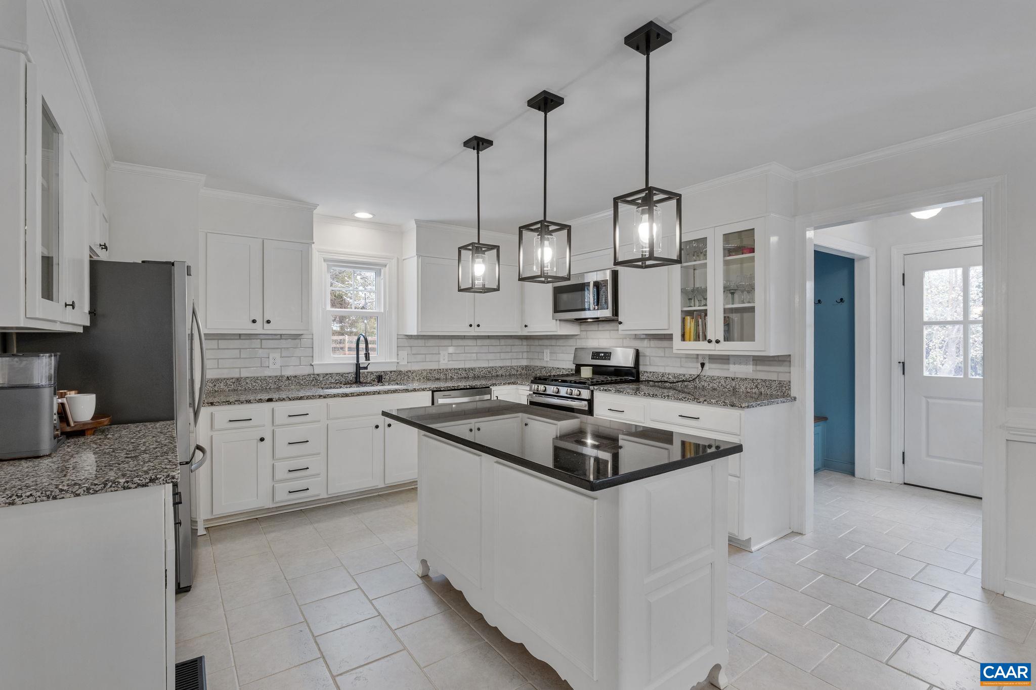 2720 LEEDS LN, CHARLOTTESVILLE, Virginia 22901, 4 Bedrooms Bedrooms, ,3 BathroomsBathrooms,Residential,2720 LEEDS LN,675332 MLS # 675332