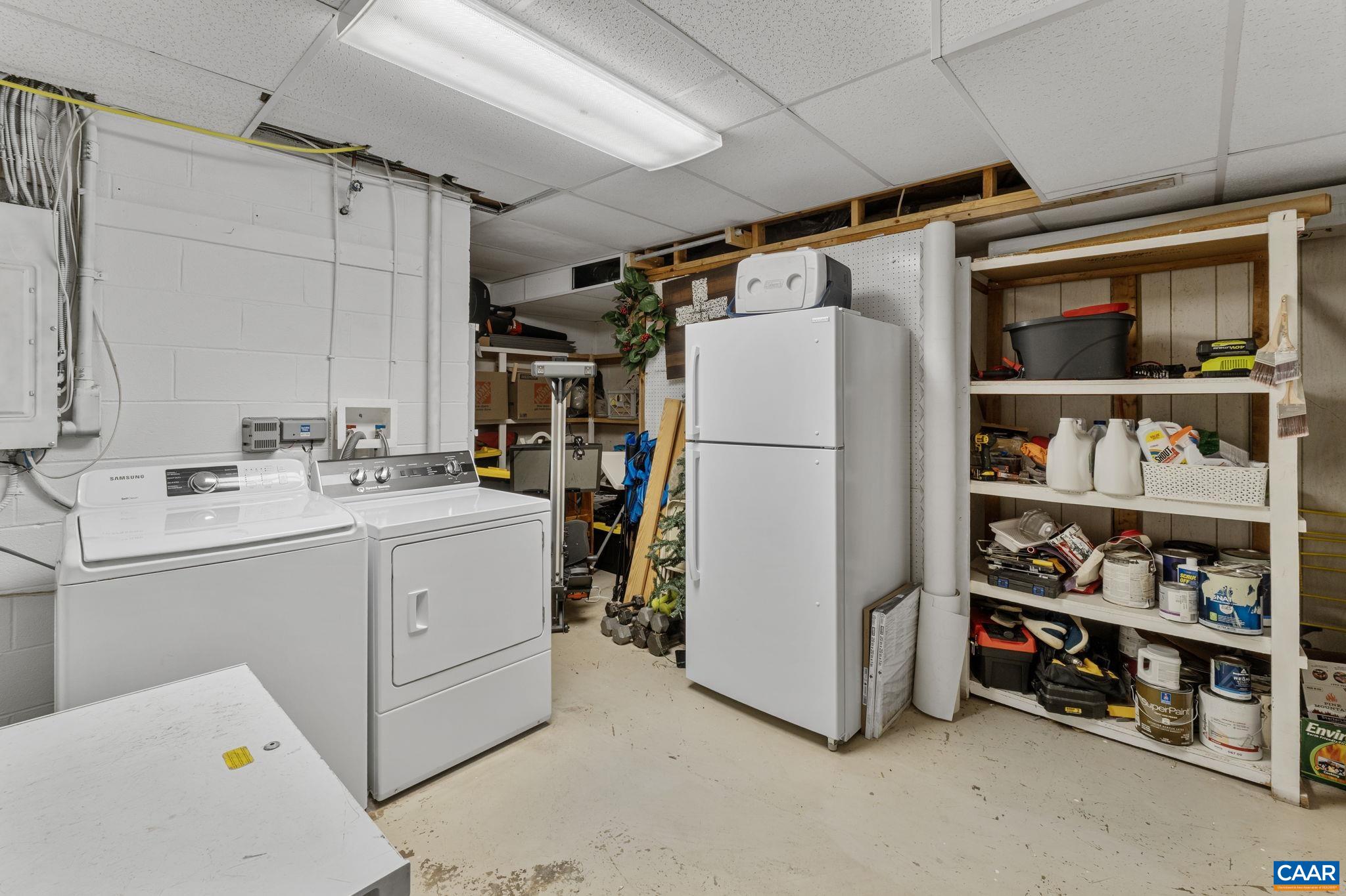 2720 LEEDS LN, CHARLOTTESVILLE, Virginia 22901, 4 Bedrooms Bedrooms, ,3 BathroomsBathrooms,Residential,2720 LEEDS LN,675332 MLS # 675332