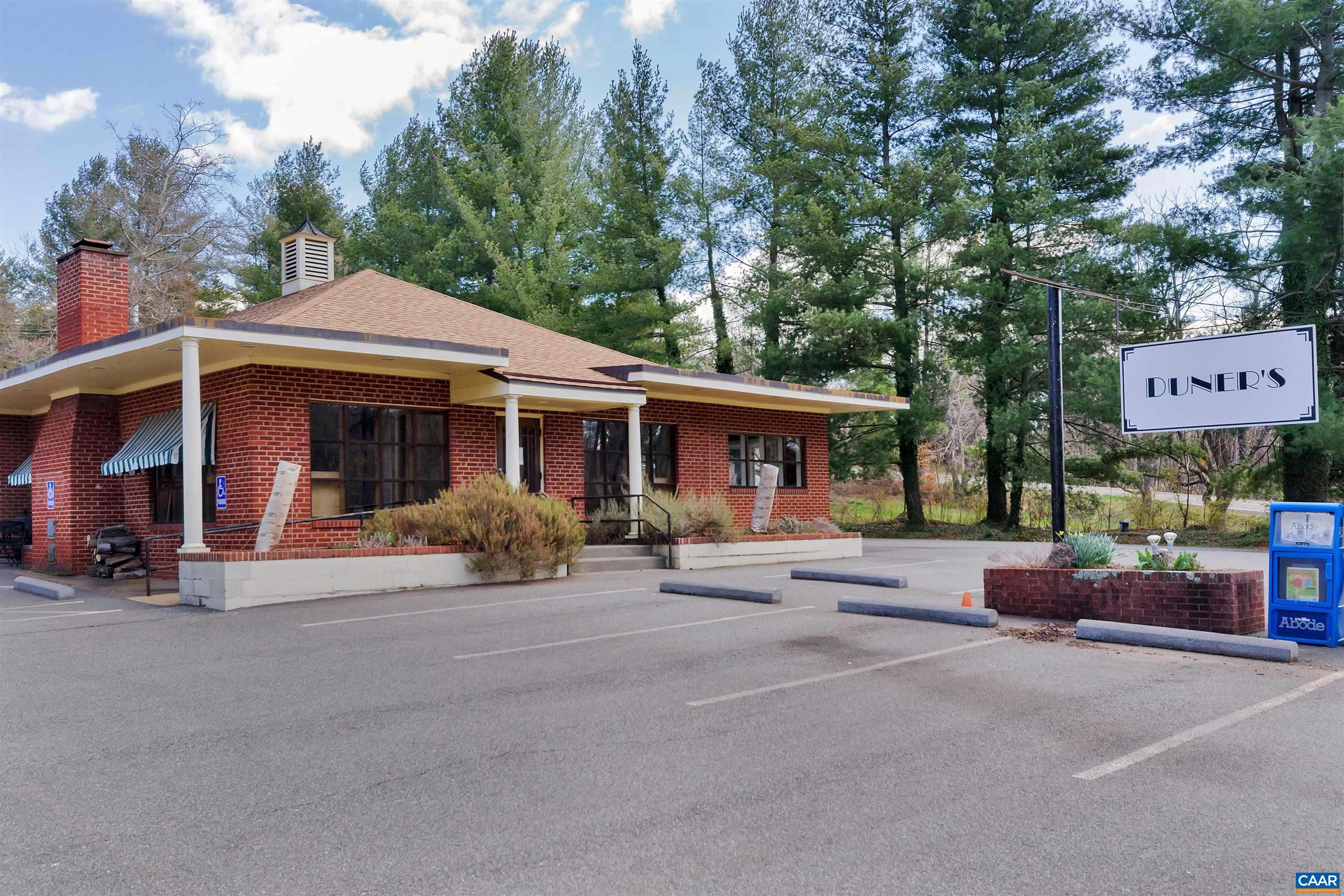 2720 LEEDS LN, CHARLOTTESVILLE, Virginia 22901, 4 Bedrooms Bedrooms, ,3 BathroomsBathrooms,Residential,2720 LEEDS LN,675332 MLS # 675332