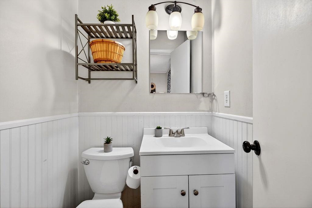 9 CLOVER PL, VERONA, Virginia 24482, 3 Bedrooms Bedrooms, ,1 BathroomBathrooms,Residential,9 CLOVER PL,675512 MLS # 675512 9 CLOVER PL, VERONA, Virginia 24482, 3 Bedrooms Bedrooms, ,1 BathroomBathrooms,Residential,9 CLOVER PL,675512 MLS # 675512