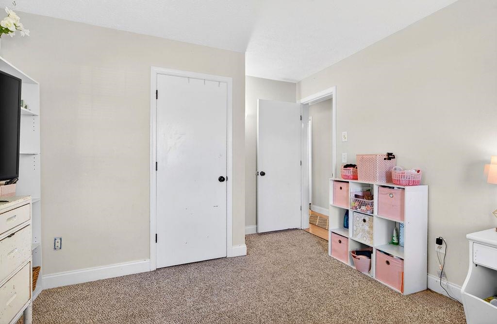 9 CLOVER PL, VERONA, Virginia 24482, 3 Bedrooms Bedrooms, ,1 BathroomBathrooms,Residential,9 CLOVER PL,675512 MLS # 675512 9 CLOVER PL, VERONA, Virginia 24482, 3 Bedrooms Bedrooms, ,1 BathroomBathrooms,Residential,9 CLOVER PL,675512 MLS # 675512