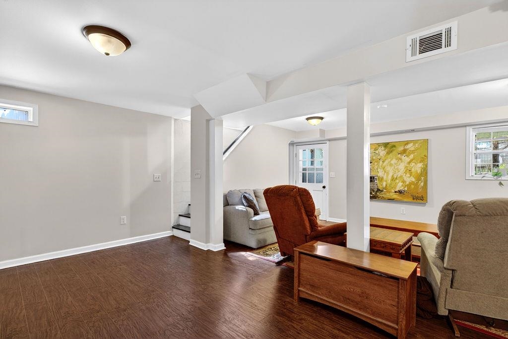 9 CLOVER PL, VERONA, Virginia 24482, 3 Bedrooms Bedrooms, ,1 BathroomBathrooms,Residential,9 CLOVER PL,675512 MLS # 675512 9 CLOVER PL, VERONA, Virginia 24482, 3 Bedrooms Bedrooms, ,1 BathroomBathrooms,Residential,9 CLOVER PL,675512 MLS # 675512