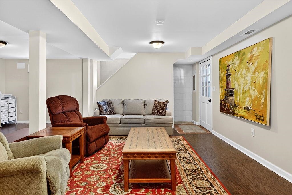 9 CLOVER PL, VERONA, Virginia 24482, 3 Bedrooms Bedrooms, ,1 BathroomBathrooms,Residential,9 CLOVER PL,675512 MLS # 675512 9 CLOVER PL, VERONA, Virginia 24482, 3 Bedrooms Bedrooms, ,1 BathroomBathrooms,Residential,9 CLOVER PL,675512 MLS # 675512