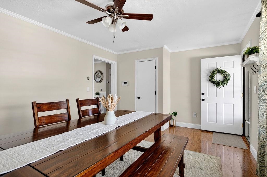 9 CLOVER PL, VERONA, Virginia 24482, 3 Bedrooms Bedrooms, ,1 BathroomBathrooms,Residential,9 CLOVER PL,675512 MLS # 675512 9 CLOVER PL, VERONA, Virginia 24482, 3 Bedrooms Bedrooms, ,1 BathroomBathrooms,Residential,9 CLOVER PL,675512 MLS # 675512