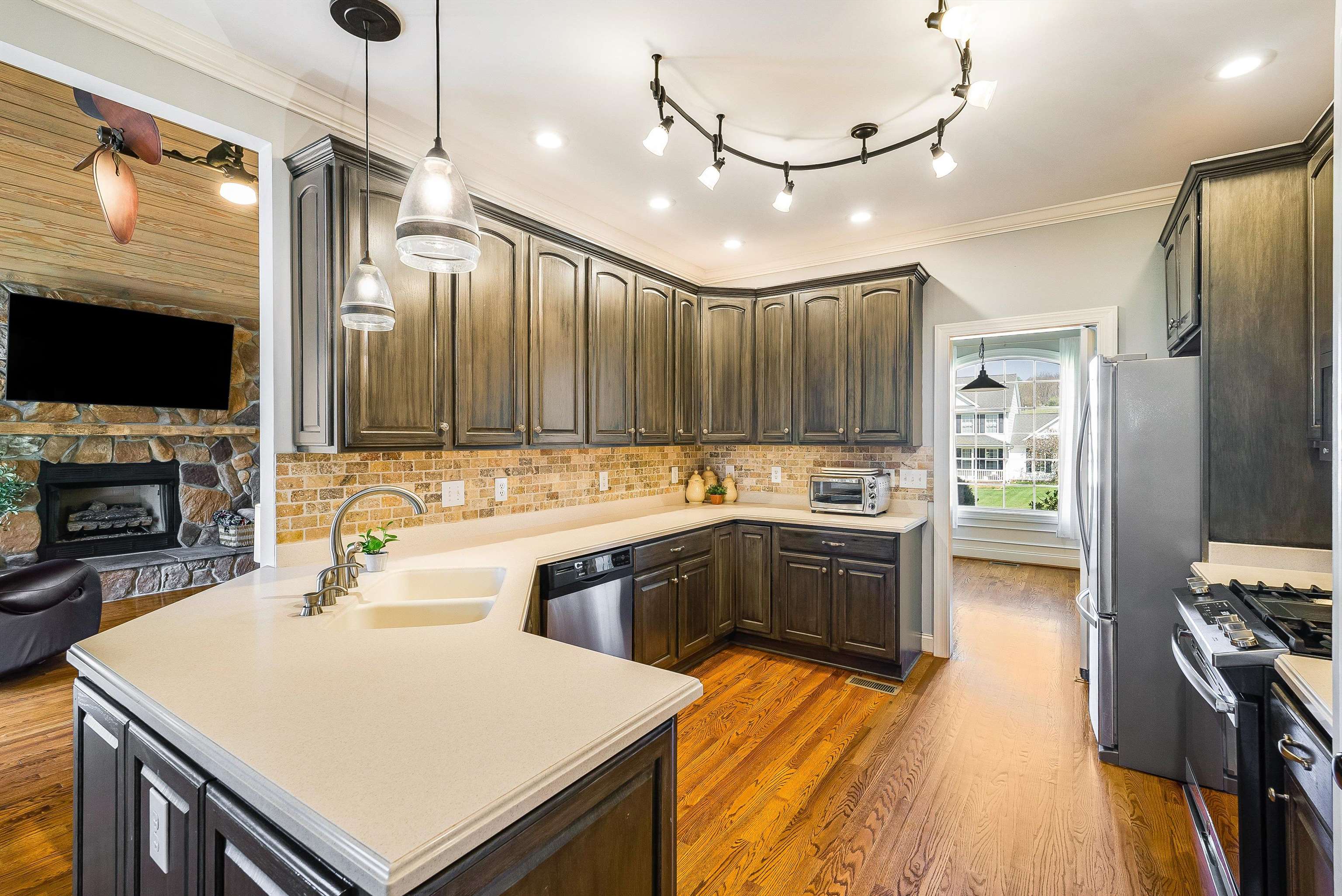 31 FAIRFIELD CT, STAUNTON, Virginia 24401, 3 Bedrooms Bedrooms, ,3 BathroomsBathrooms,Residential,31 FAIRFIELD CT,675514 MLS # 675514