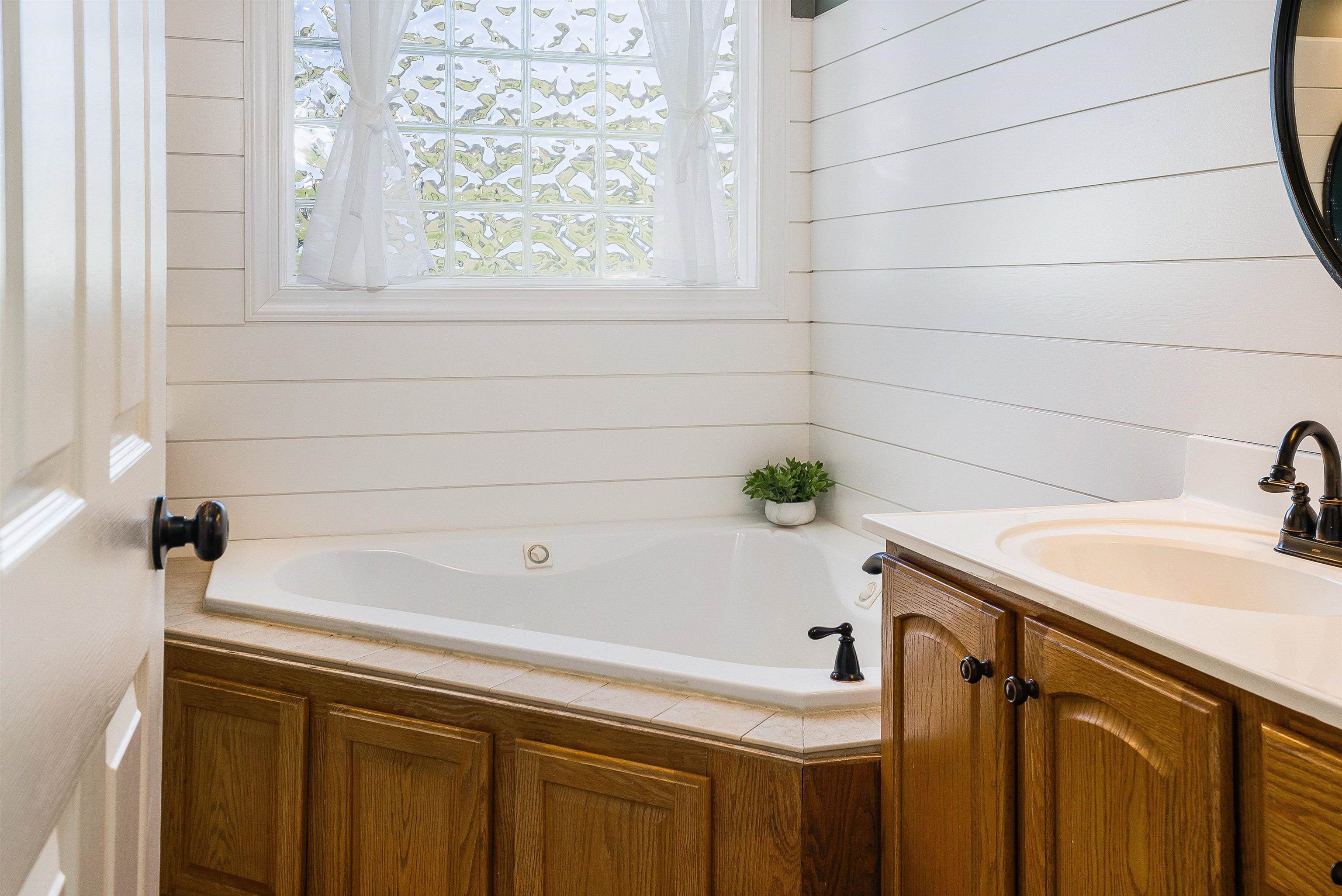 31 FAIRFIELD CT, STAUNTON, Virginia 24401, 3 Bedrooms Bedrooms, ,3 BathroomsBathrooms,Residential,31 FAIRFIELD CT,675514 MLS # 675514