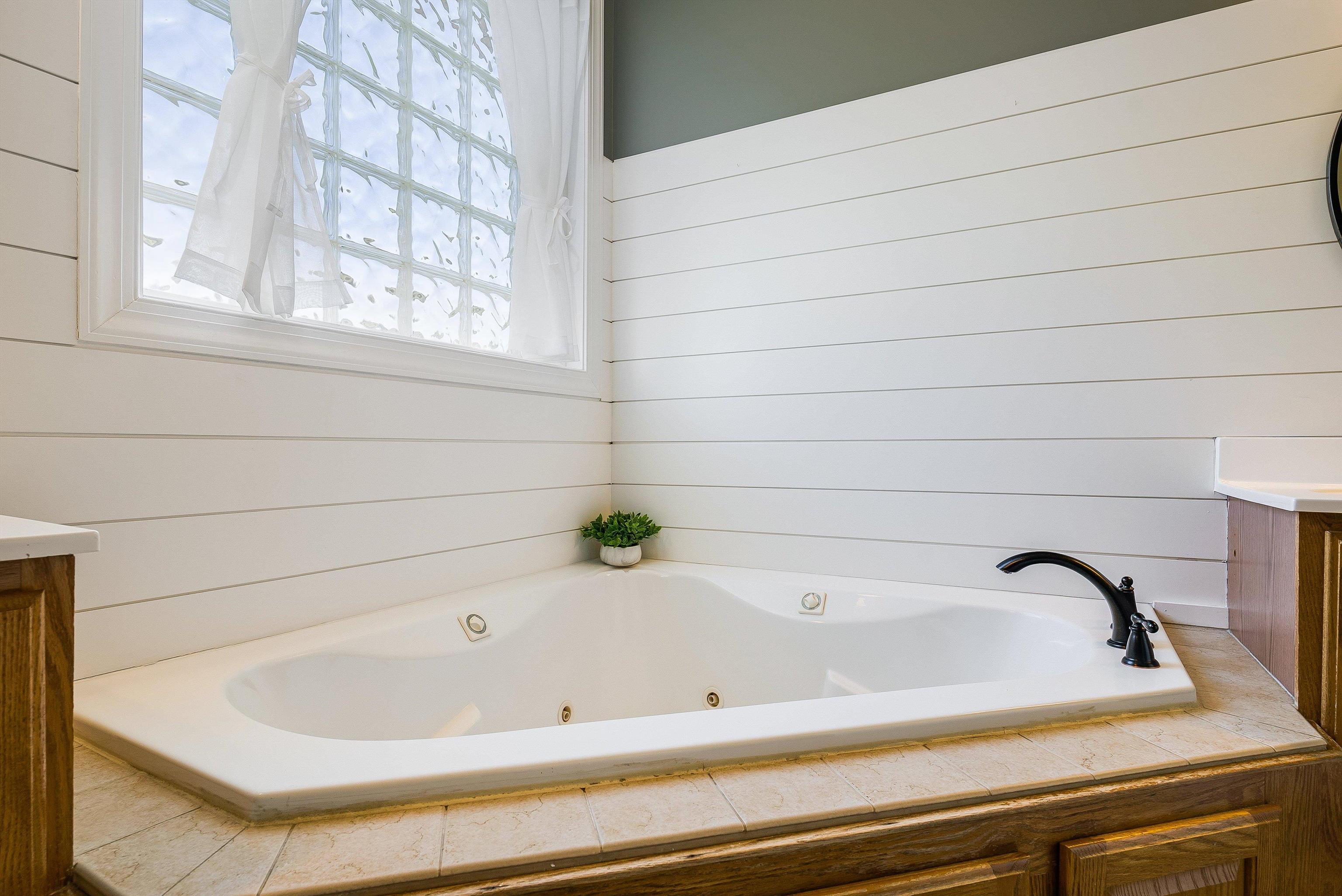 31 FAIRFIELD CT, STAUNTON, Virginia 24401, 3 Bedrooms Bedrooms, ,3 BathroomsBathrooms,Residential,31 FAIRFIELD CT,675514 MLS # 675514