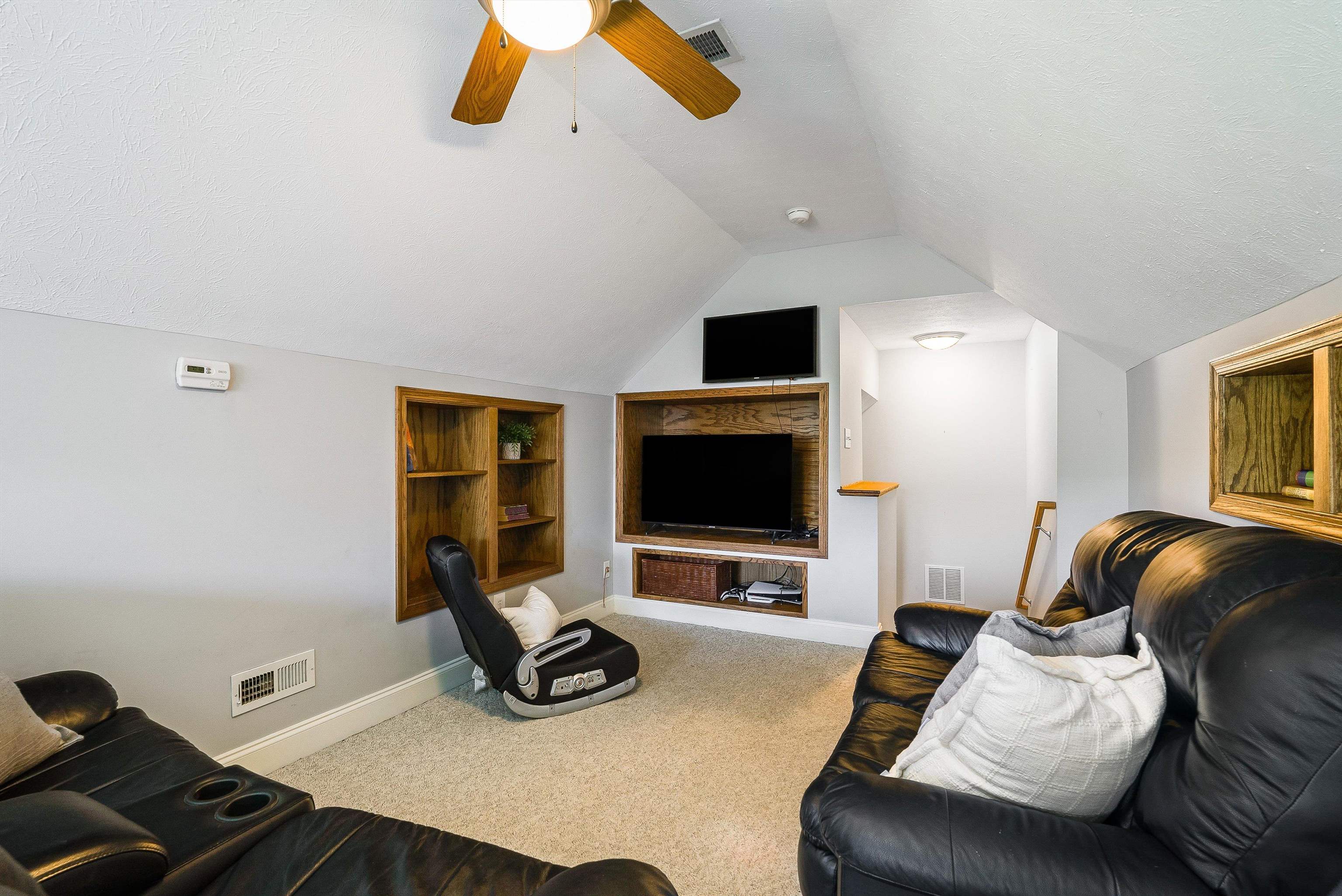 31 FAIRFIELD CT, STAUNTON, Virginia 24401, 3 Bedrooms Bedrooms, ,3 BathroomsBathrooms,Residential,31 FAIRFIELD CT,675514 MLS # 675514