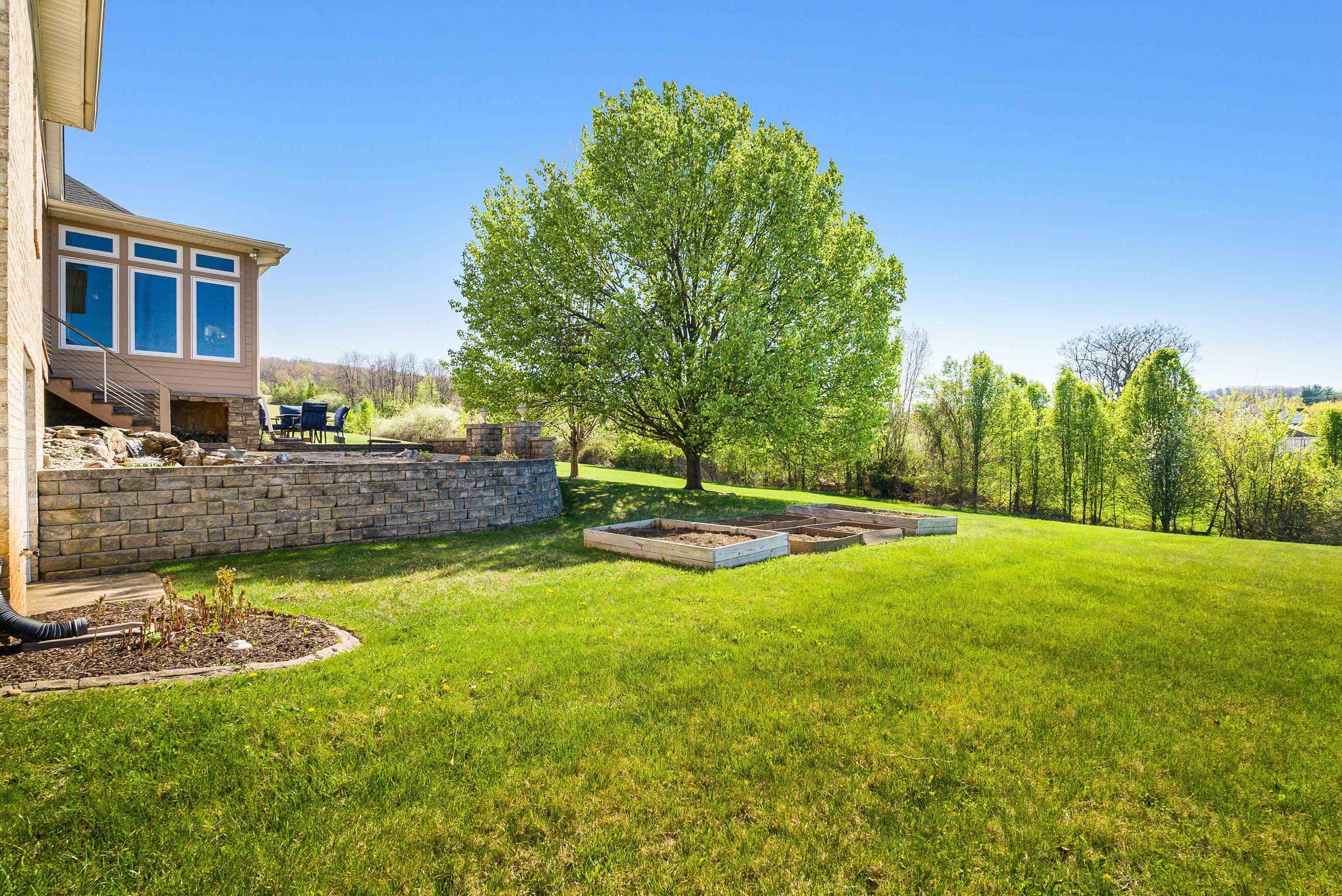 31 FAIRFIELD CT, STAUNTON, Virginia 24401, 3 Bedrooms Bedrooms, ,3 BathroomsBathrooms,Residential,31 FAIRFIELD CT,675514 MLS # 675514