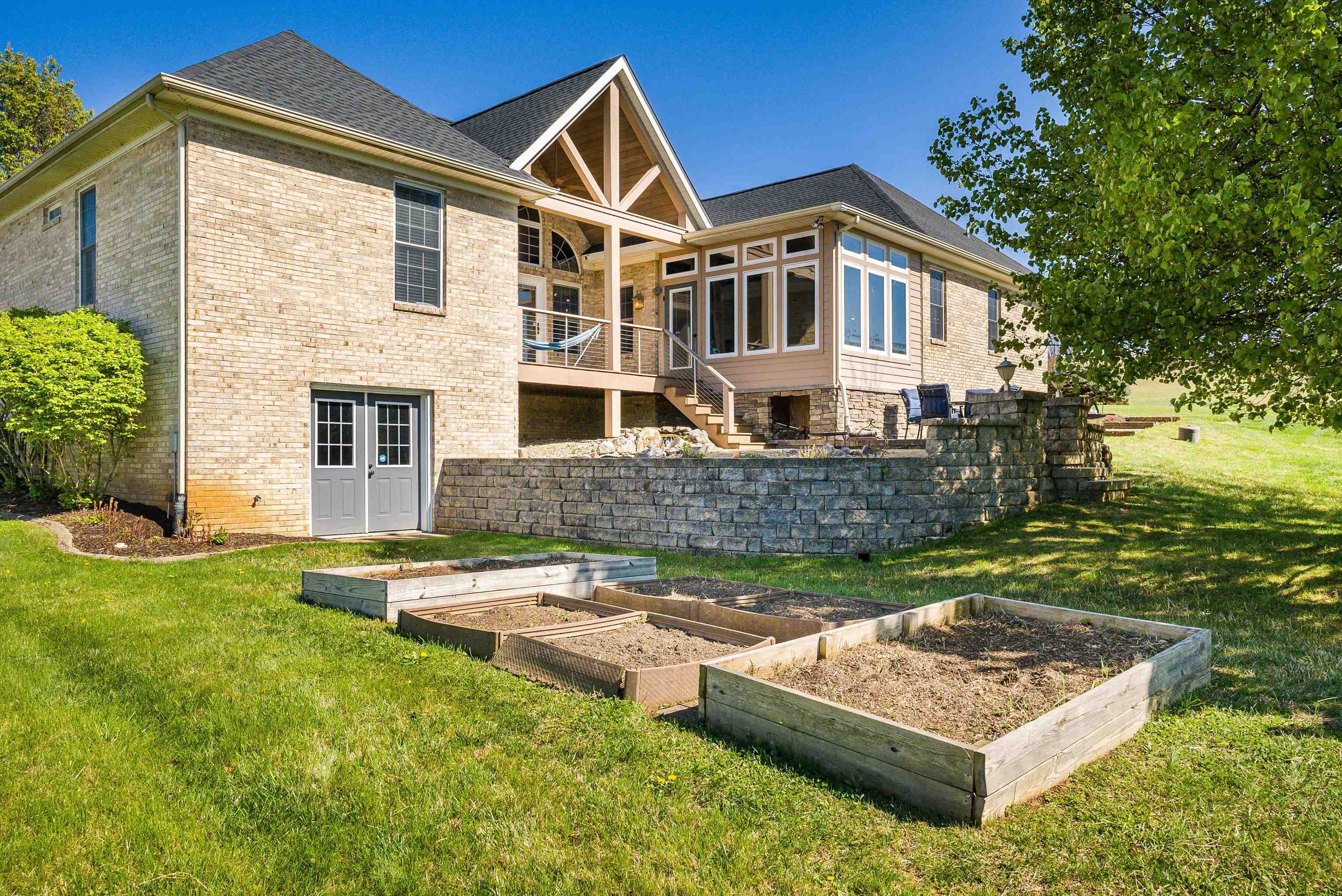 31 FAIRFIELD CT, STAUNTON, Virginia 24401, 3 Bedrooms Bedrooms, ,3 BathroomsBathrooms,Residential,31 FAIRFIELD CT,675514 MLS # 675514