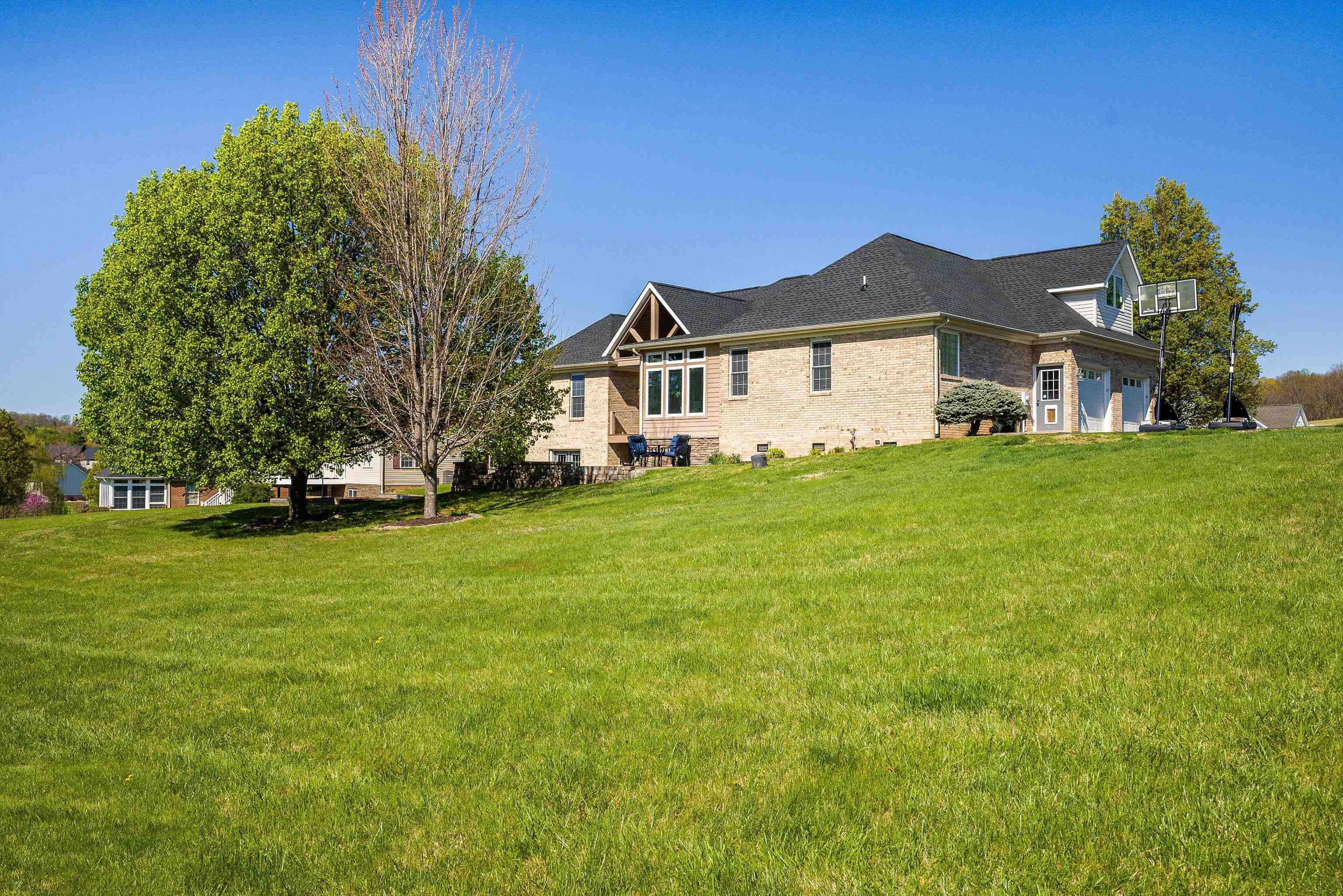 31 FAIRFIELD CT, STAUNTON, Virginia 24401, 3 Bedrooms Bedrooms, ,3 BathroomsBathrooms,Residential,31 FAIRFIELD CT,675514 MLS # 675514