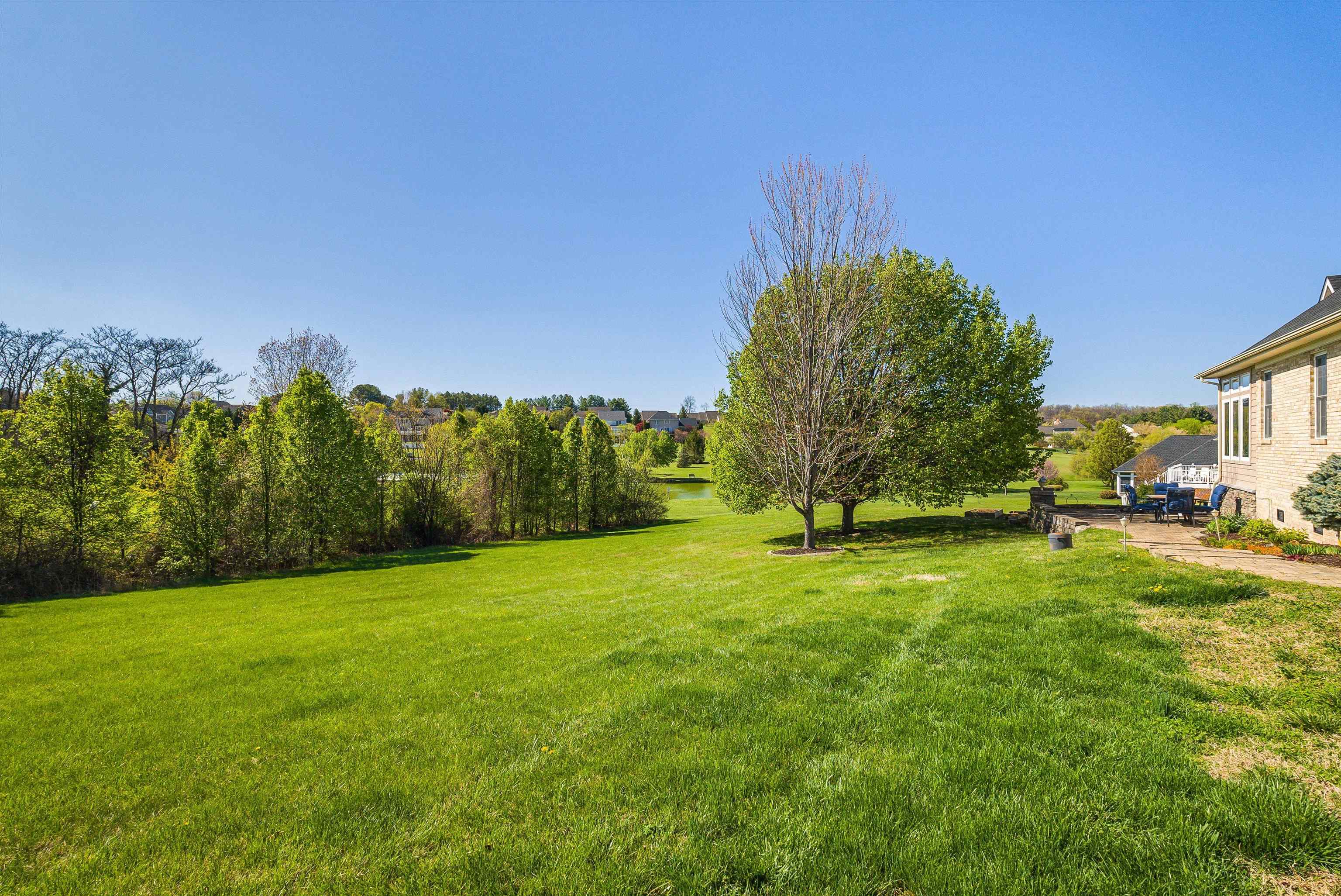 31 FAIRFIELD CT, STAUNTON, Virginia 24401, 3 Bedrooms Bedrooms, ,3 BathroomsBathrooms,Residential,31 FAIRFIELD CT,675514 MLS # 675514