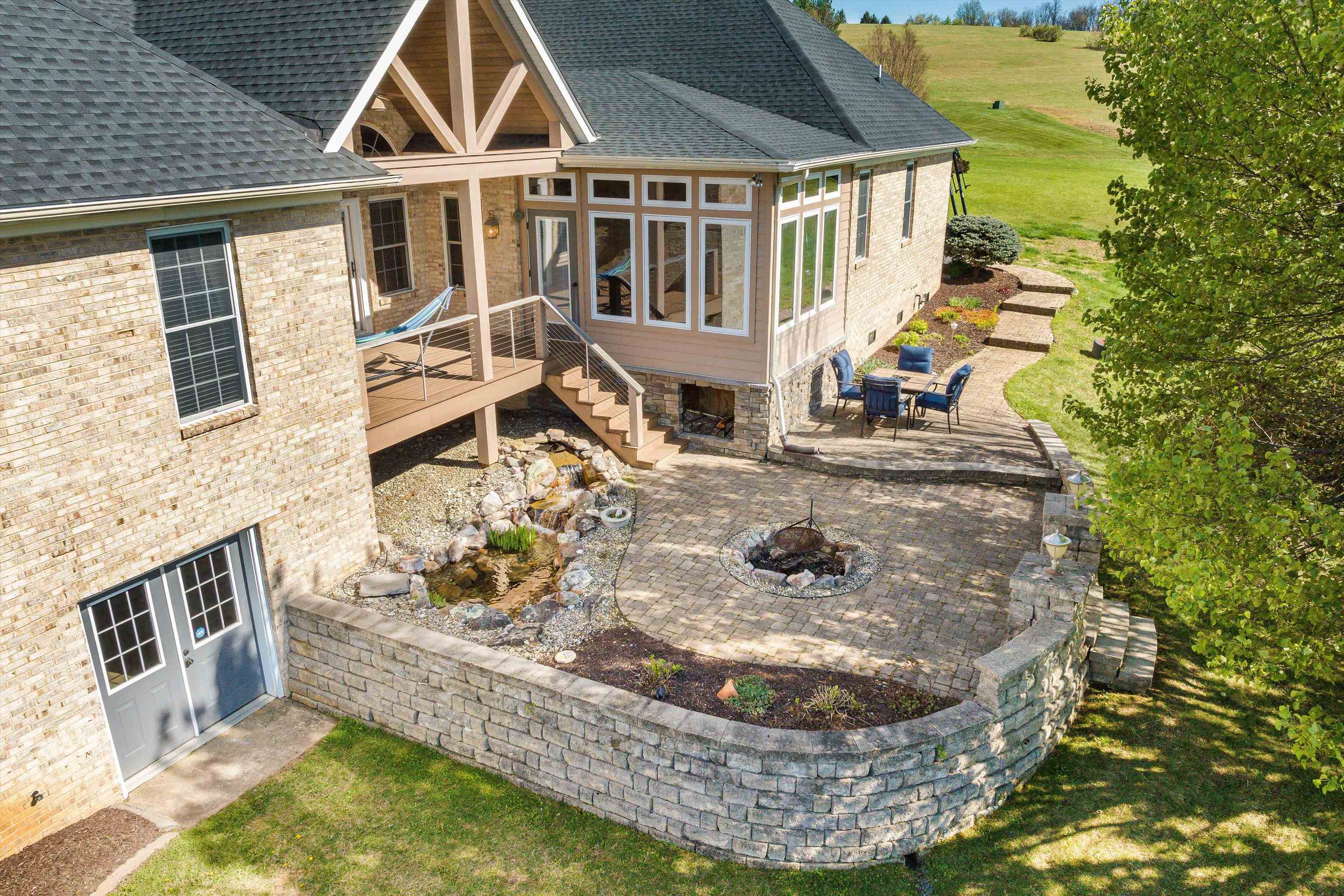 31 FAIRFIELD CT, STAUNTON, Virginia 24401, 3 Bedrooms Bedrooms, ,3 BathroomsBathrooms,Residential,31 FAIRFIELD CT,675514 MLS # 675514