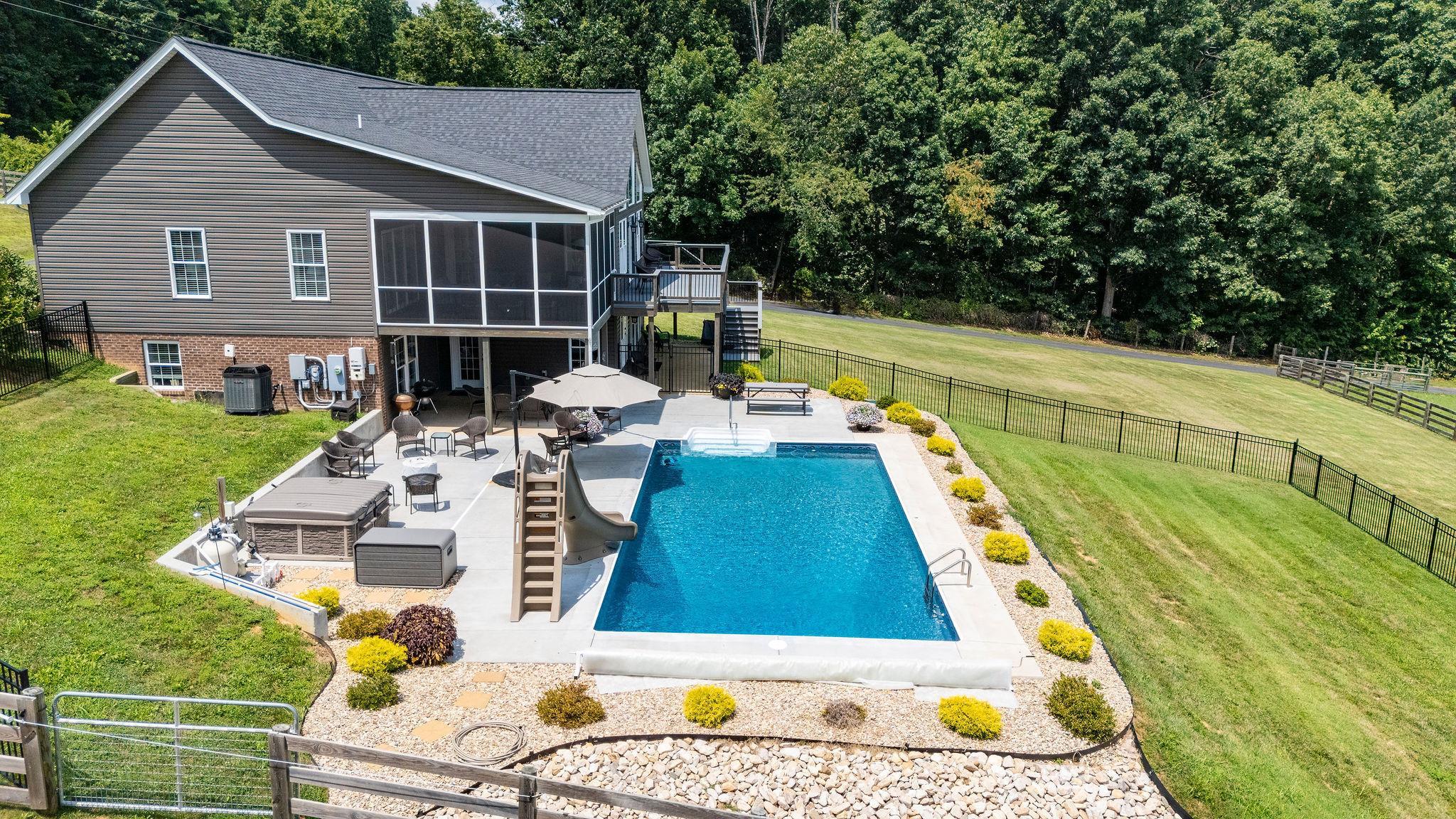 635 CHURCHMANS MILL RD, STUARTS DRAFT, Virginia 24477, 4 Bedrooms Bedrooms, ,3 BathroomsBathrooms,Residential,635 CHURCHMANS MILL RD,675523 MLS # 675523